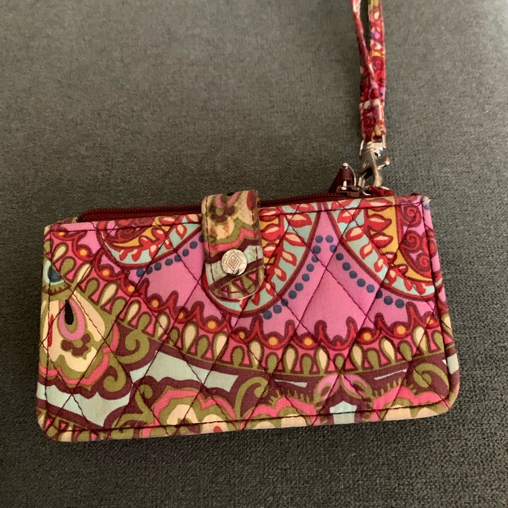 Vera Bradley Walle
